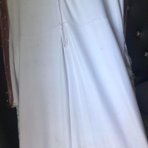 Selling my step daughter prom dress - Picture 5 of 14
